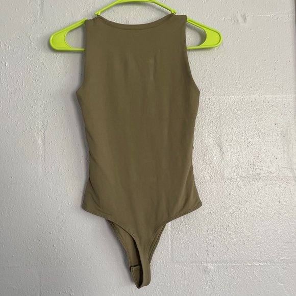 House Of Harlow bodysuit - Picture 6 of 6